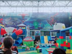 -爱丽丝奇幻乐园