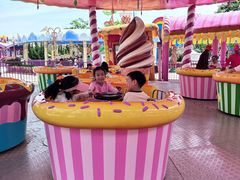 -七彩云南欢乐世界