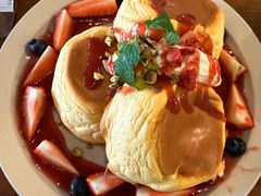 草莓奶油苏芙蕾-UPPER KITCHEN(延安路店)