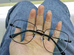 -罗伯特眼镜·蔡司官方授权(罗湖国贸店)