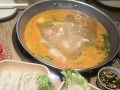 -野山舂·贵州现舂酸汤牛肉(东山店)