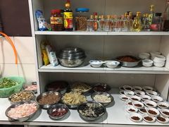 -谢老五跷脚牛肉·非遗传承店