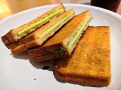 咖椰吐司-HELLO 27 意面·沙拉·帕尼尼