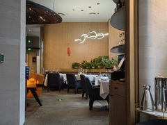 -斯普汇生蚝牛排馆(中骏世界城店)