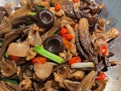 -呷湘厨·鱼汤捞饭·剁椒鱼头·辣椒炒肉(国家会展中心店)
