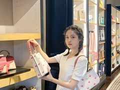 -宁波杉井奥特莱斯广场