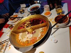 -小龙翻大江文化火锅(宽窄店)