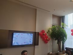 -泓历皇朝酒店(东亭店)