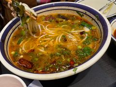 -云阿蛮云南生烫牛肉米线(奉贤路店)