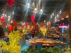 大堂-老滇山寨•云南特色菜•地方菜•民族风情歌舞表演(金碧店)