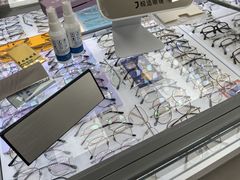 -潘多拉眼镜·蔡司依视路明月(潘家园店)