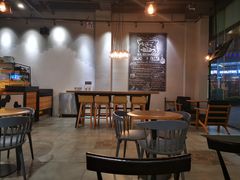 大堂-HELLO 27 意面·沙拉·帕尼尼