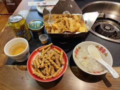 -沸炉重庆老火锅(军事博物馆店)