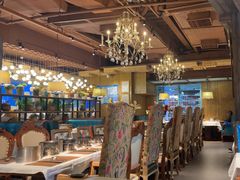 -领鲜活海鲜榴莲自助火锅(东门店)