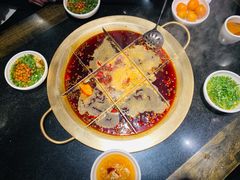 红汤锅-周师兄大刀腰片火锅(洪崖洞旗舰店)
