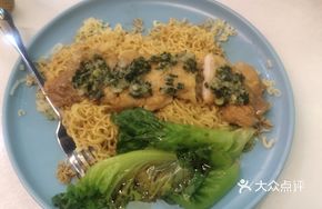 Ginger and Scallion Chicken Chop with Instant Noodles
