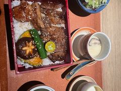-本源食集 日式烧肉·炉端烧(东海缤纷店)