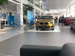 -上海宝宁宝马4S店