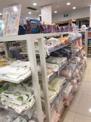 -爱婴室(上海紫荆广场店)