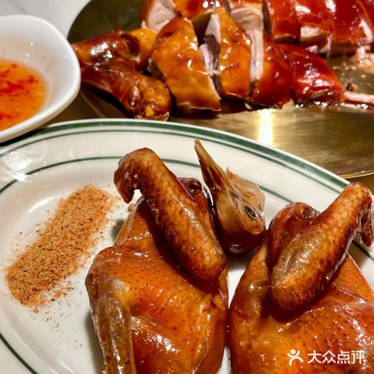 消费不贵适合聚餐的港式餐厅。