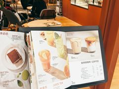 -M Stand(南京新街口金鹰店)