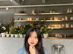 -洪小鹏生活美学馆(领SHOW天地店)
