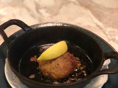 -La Mer Restaurant & Lounge