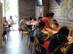 大堂-麦当劳(欢乐谷店)