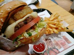-The Habit Burger Grill 哈比特汉堡(爱琴海店)