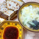肉饼｜这个皮薄馅大的肉瀑布，谁还没来吃！！！