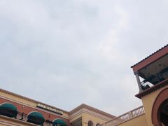-首创奥特莱斯(西安店)