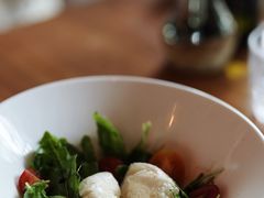 奶油马苏里拉奶酪芝麻菜色拉-La Tavernetta(Bar à Vin)(乌鲁木齐路店)