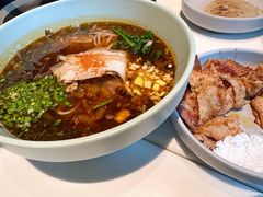 小锅米线-胡麻(静安嘉里店)