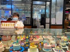 面包甜点陈列柜-卷心卷意·轻甜蛋糕(新光天地店)