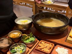 -银米·云南传统过桥米线(双廊黑金冠店)
