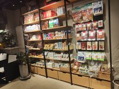 面包甜点陈列柜-百好乐宠物友好餐厅(朝外大街店)