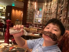 -恰餐厅及酒吧 CHAR Bar & Grill (北京丽都皇冠假日店)