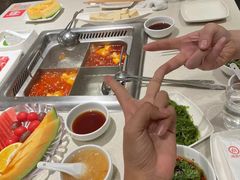 -海底捞火锅鲜切牛肉主题店(长寿路店)