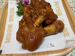 -小董哥烤串·爆汁大油边(故宫店)