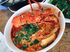 招牌沙巴叻沙-新记肉骨茶
