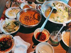 -肖四女乐山跷脚牛肉(世博源店)