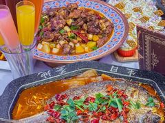 -巴特餐饮6加1音乐餐吧·新疆菜