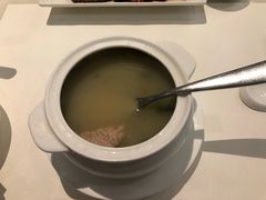 -港丽餐厅(高德置地店)