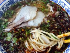 -吾穆勒蓬灰牛肉面·清真(北滨河中路店)