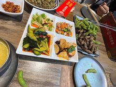 -叁宝烤肉• 西安烧烤 领跑品牌(中海城店)