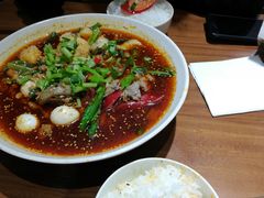 三顾冒菜-汇吃汇喝美食街(上海建发浦悦荟广场店)