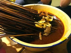 -拈签一笑黄牛肉辣卤串串