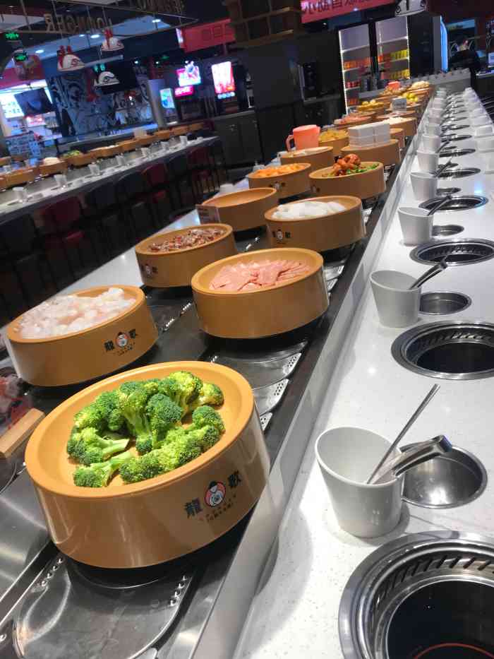 龙歌自助小火锅(台东利群万达店)