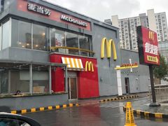 -麦当劳(花桥得来速店)