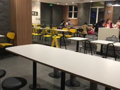 大堂-麦当劳(杨林得来速店)